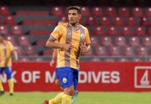 Borjas Martín, el futbolista canario que dejó Maldivas para ayudar en La Palma