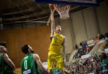Fran Vázquez: "Los jugadores dan su mejor versión en el Canarias por la confianza que dan el club y Vidorreta"
