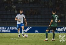 José León: "El equipo está preparado para aguantar el desgaste de estar arriba"