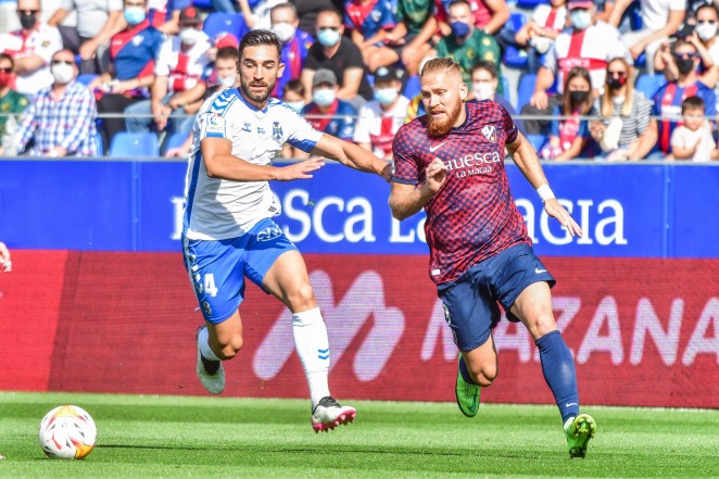 jose leon tenerife huesca debut