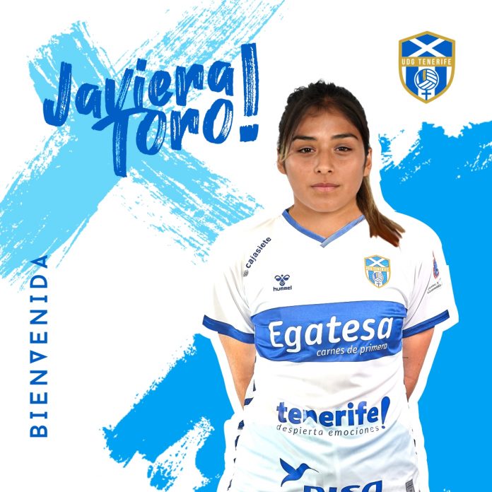 JAVIERA TORO