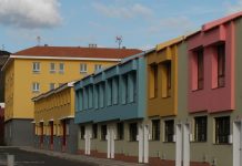 Vivienda pone en marcha el acceso la propiedad de su inmueble a 1.486 familias inquilinas de una vivienda protegida