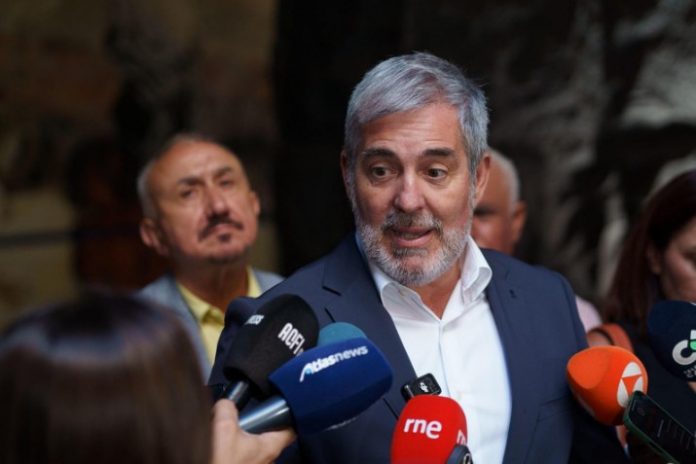 clavijo gobierno de canarias micros