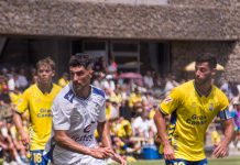 Primeros minutos como blanquiazul para Álvaro González
