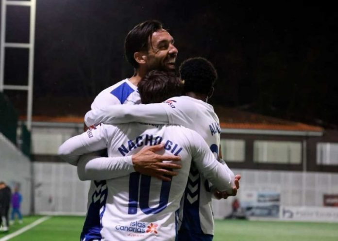 nacho gil tenerife celebrando