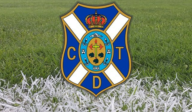 tenerife escudo cesped
